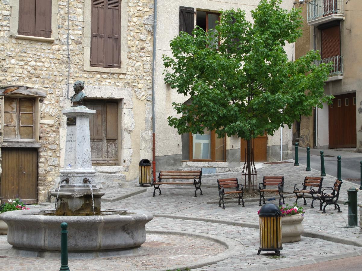 Au Vieux Tilleul Bed & Breakfast Veynes Luaran gambar