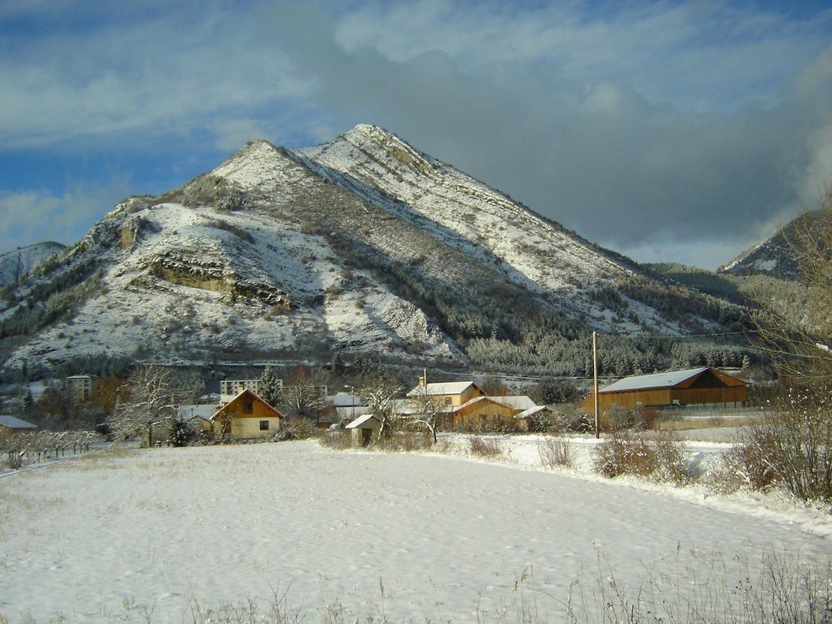 Au Vieux Tilleul Bed & Breakfast Veynes Luaran gambar
